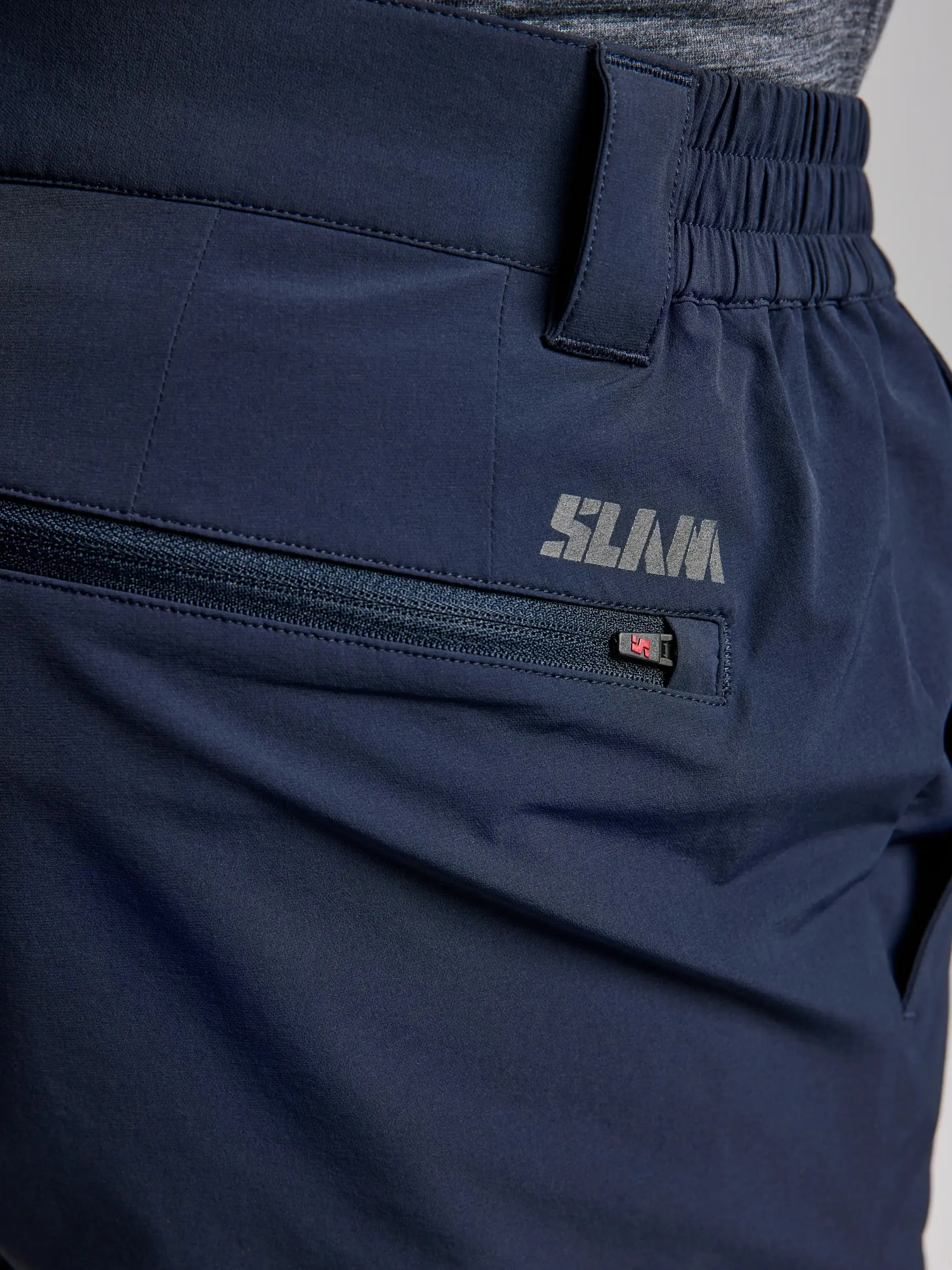 TECH CHINO PANT