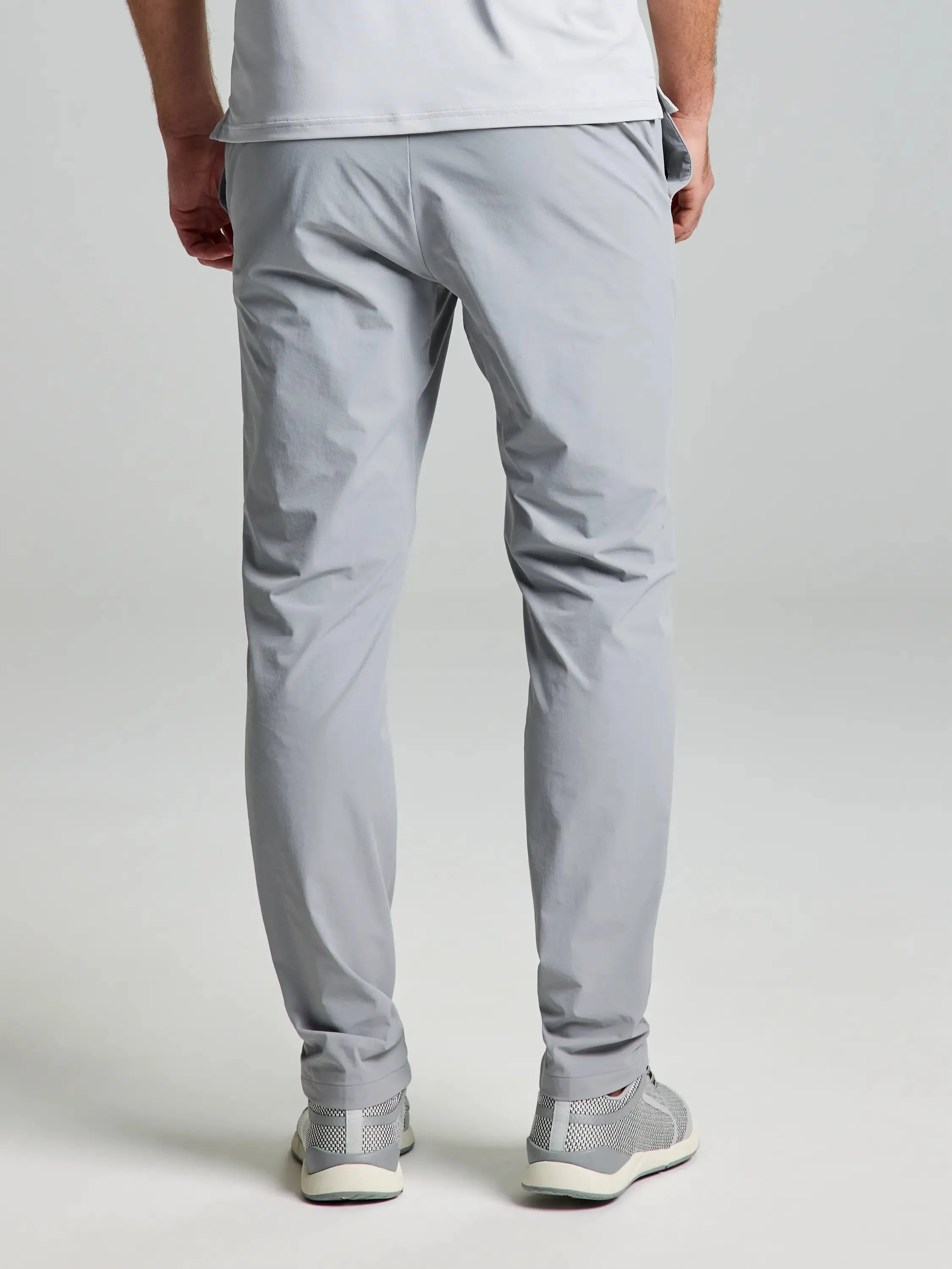TECH CHINO PANT
